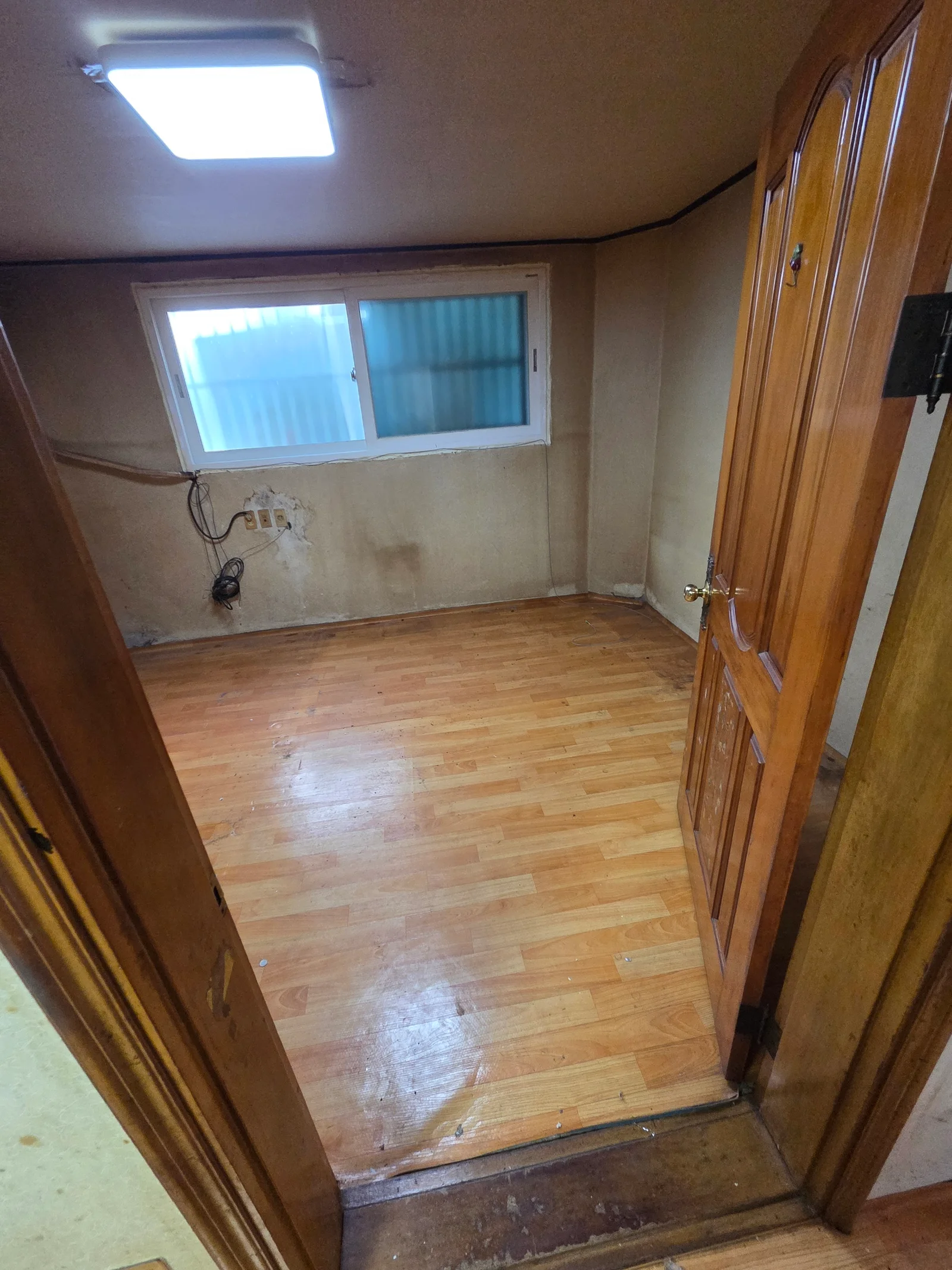 창원시 마산합포구 산호동 고독사 청소, 방문 상담 시 확인할 핵심 준비 사항 | HJ클린 현장 작업 사진 - HJ클린